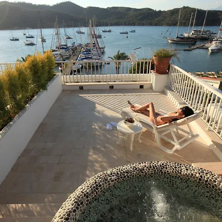 Yacht Classic - Boutique Class Hotel