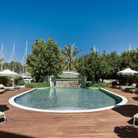 Yacht Classic - Boutique Class Hotell 3*