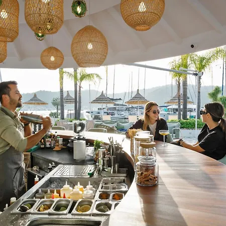 ホテル ヨット クラシック ブティック クラス 3*