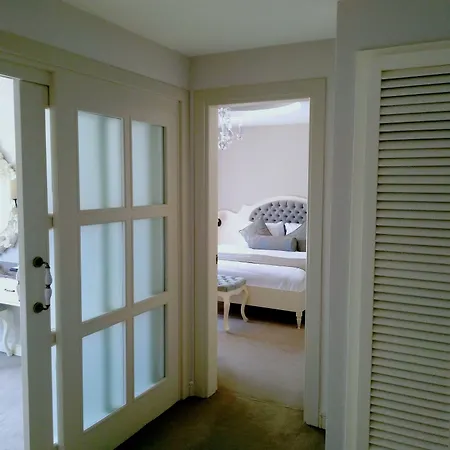 ヨット クラシック ブティック クラス 3*