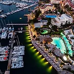Yacht Classic - Boutique Class Hotel