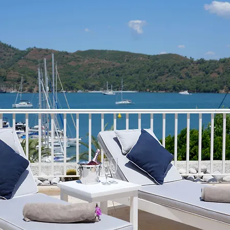 Yacht Classic - Boutique Class