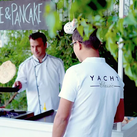 游艇经典酒店-精品级度假村