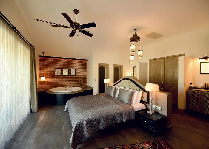 Yacht Classic - Boutique Class