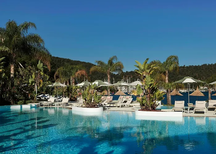 Отель Yacht Classic - Boutique Class