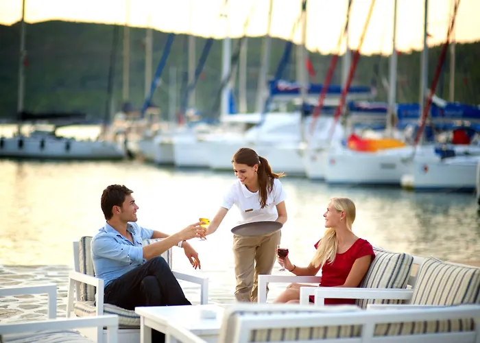 Yacht Classic - Boutique Class Отель 3*