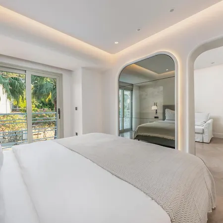 Yacht Classic - Boutique Class Hotel