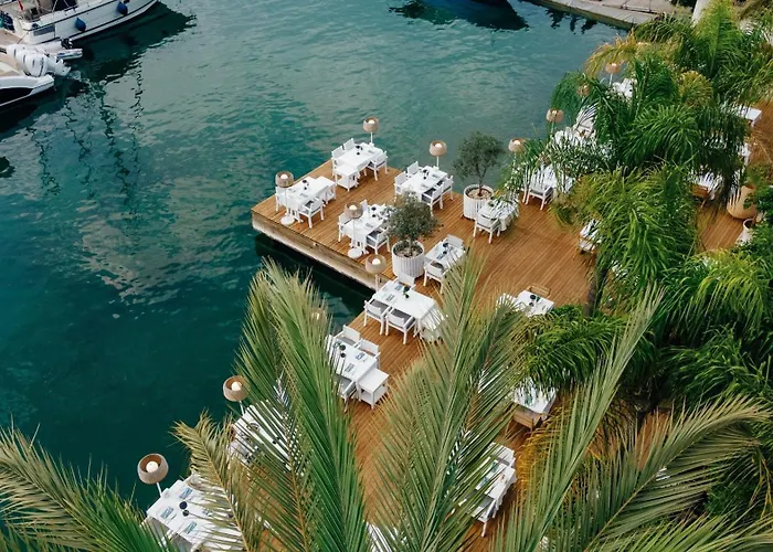 Yacht Classic - Boutique Class Otel