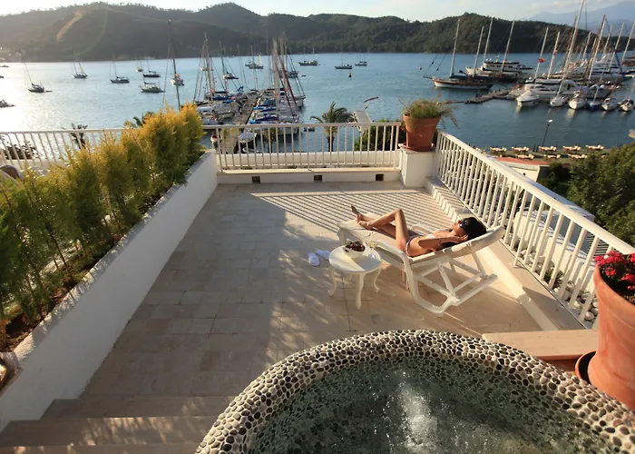 Yacht Classic - Boutique Class Otel