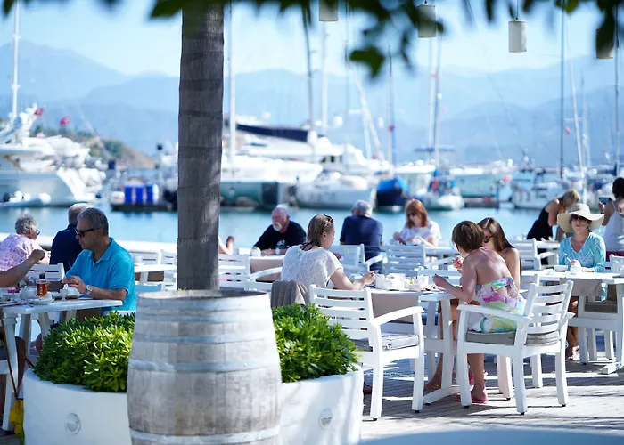 Yacht Classic - Boutique Class Otel 3*