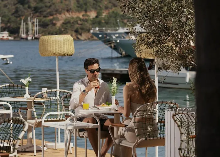 Yacht Classic - Boutique Class Otel 3*